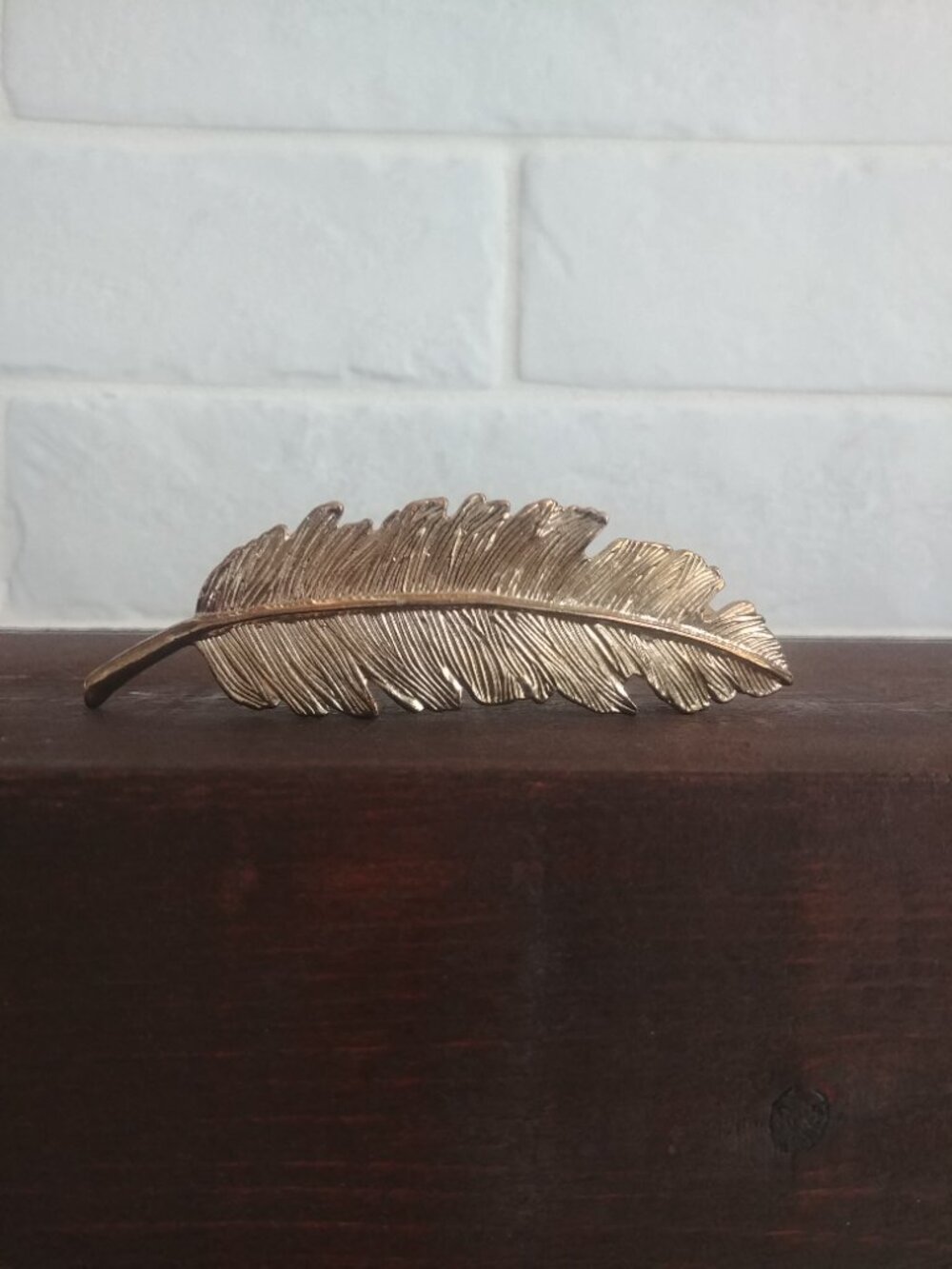 Vintage pale soft gold tone feather barrette hair clip accessory